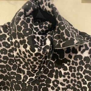 SOFT SURROUNDINGS FELINA LEOPARD PRINT TURTLENECK TUNIC SWEATER SIZE S